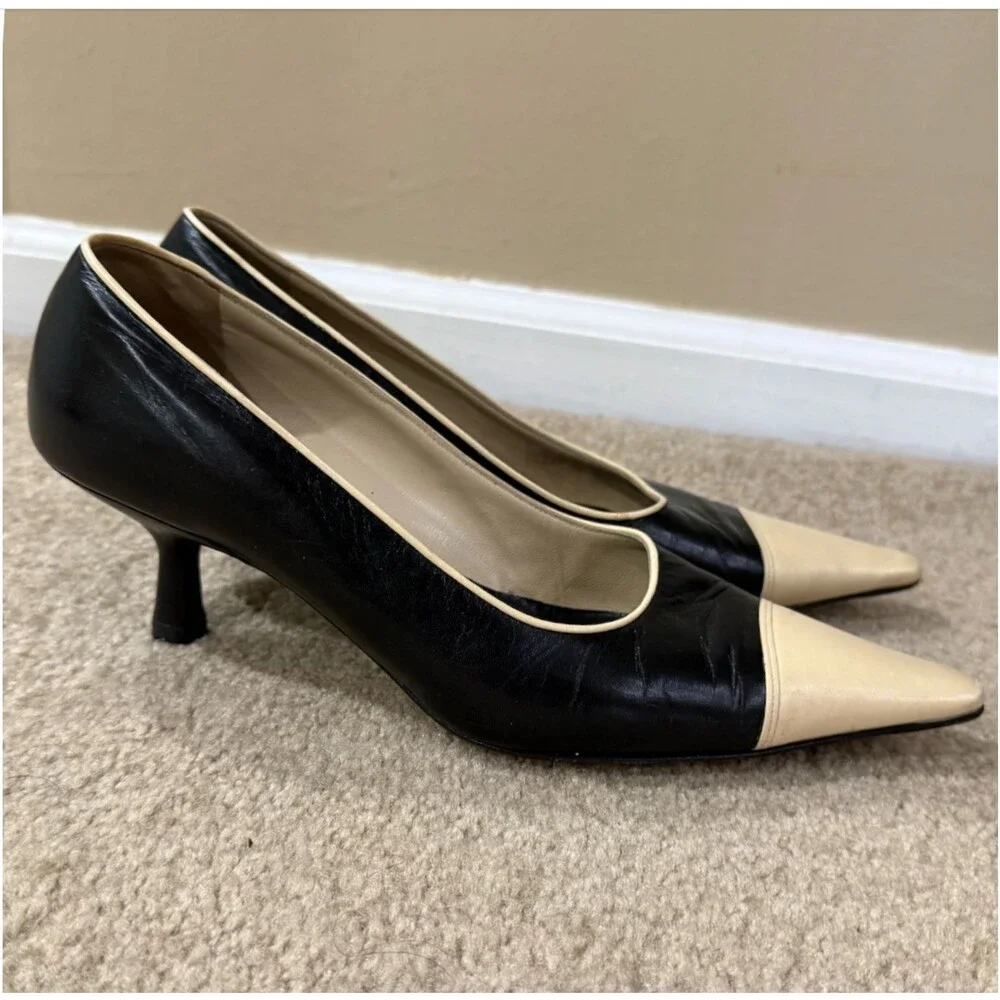 CHANEL Pumps 37.5 Black Beige Leather Cap Toe Pointed Kitten Heel Made Italy